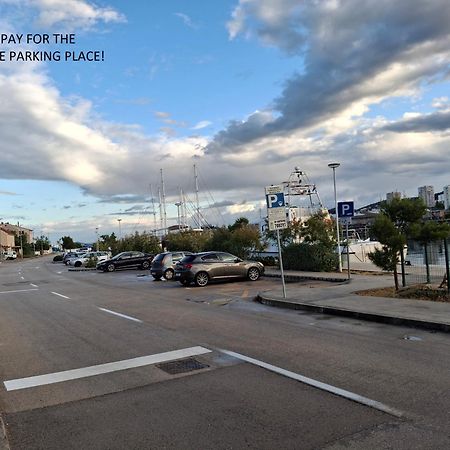Nautica Free Parking Apartment Sibenik Bagian luar foto